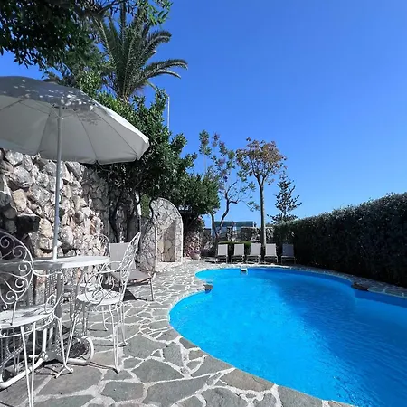 Spacious In With Swimming Pool Villa *